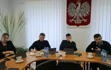 Radni biorący udział we wsp&oacute;lnym posiedzeniu wszystkich komisji