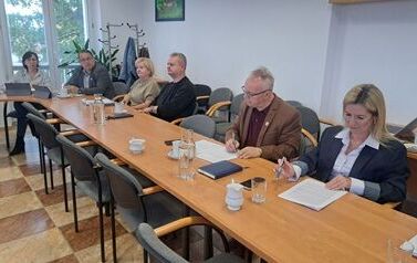 Wsp&oacute;lne posiedzenie Komisji Finans&oacute;w, Planowania, Budżetu i Spraw Socjalnych wraz z Komisją Rewizyjną