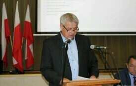 Przewodniczący Komisji Rolnictwa, Bezpieczeństwa i Ochrony Przeciwpożarowej Mirosław Dominiak przedstawia informację ze wsp&oacute;lnego posiedzenia wraz z Komisją Finans&oacute;w, Planowania, Budżetu i Spraw Socjalnych