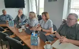 Radni biorący udział w posiedzeniu zespołu przewodniczących poszczeg&oacute;lnych komisji Rady Gminy Sośno