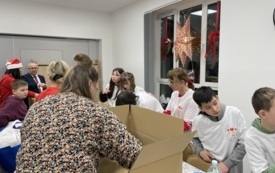 Urząd Gminy Sośno i jednostki organizacyjne przygotowały paczkę w ramach Szlachetnej Paczki 2025 3