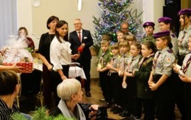 Wigilia Senior&oacute;w &ndash; wsp&oacute;lne świętowanie w wyjątkowej atmosferze 43