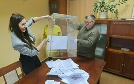 Opr&oacute;żnienie urny