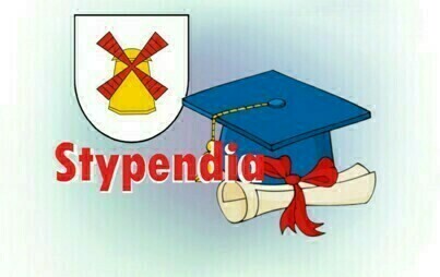 Logo Sośna (żółty wiatrak z czerwonymi skrzydłami) oraz Biret studencki z napisem Stypendia