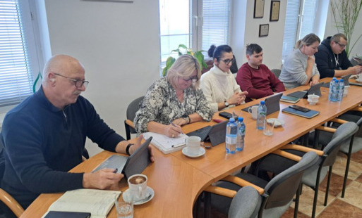 Radni z komisji oświaty i rewizyjnej - posiedzenie w dniu 1 grudnia 2025 roku